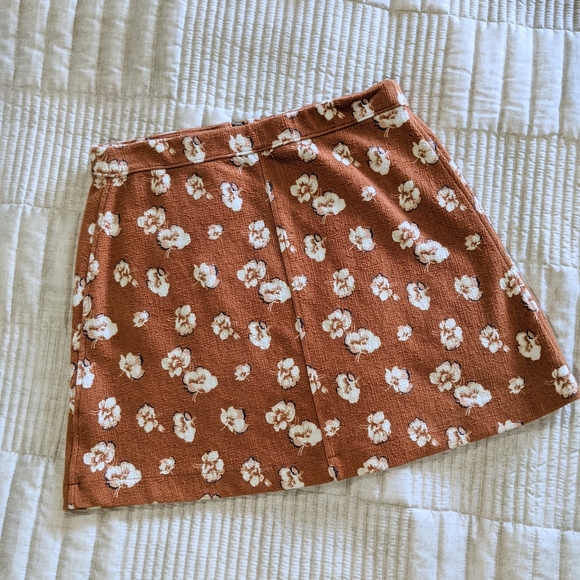 Abercrombie and Fitch skirt - Picture 3 of 4